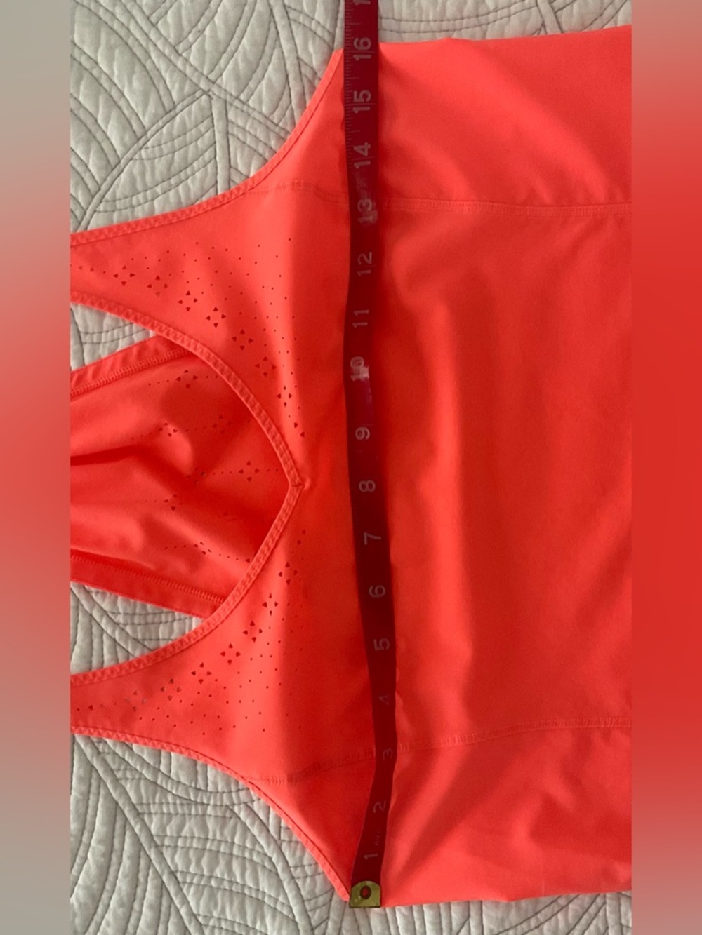 Lululemon In A Flash Singlet - Picture 9 of 9